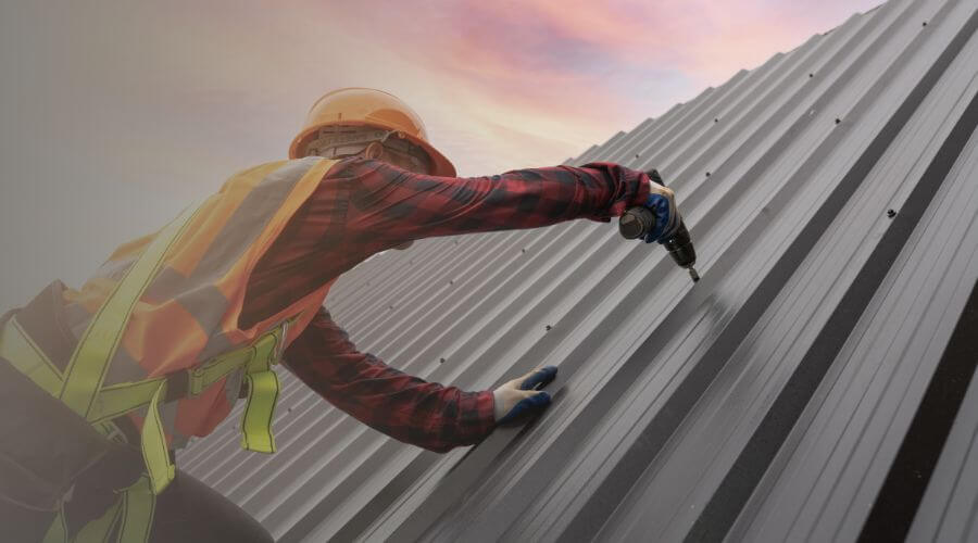 Professional gutter cleaning in Morenci, AZ